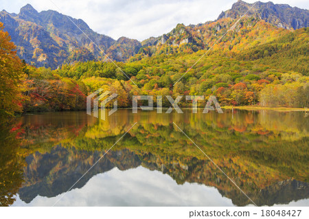 Togakushi mirror pond 18048427