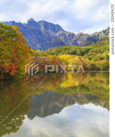 Togakushi mirror pond 18048428