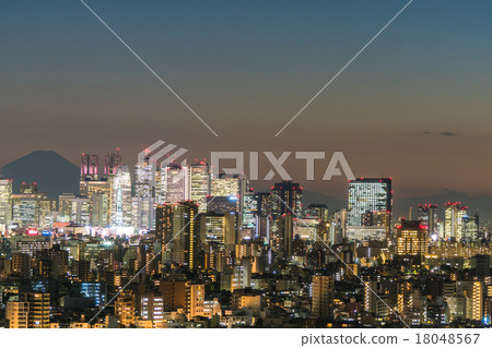 Shinjuku sub-central city and Mt. Fuji [night view] 18048567