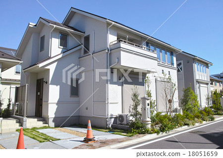 新建的獨立式住宅 新建的獨立式住宅 18051659
