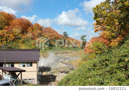 Autumnal leaves Hakusho Onsen Onsen Oshigashi Oshigori Autumn Autumnal leaves Hakusho Onsen Onsen Oshigashi Oshigori Autumn 18052111