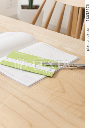 家庭形象 家庭形象 18052376