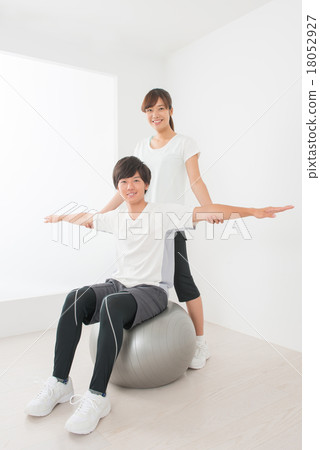 Young couple image 18052927