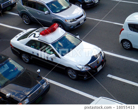 警車駕駛現場（大阪） 18055413