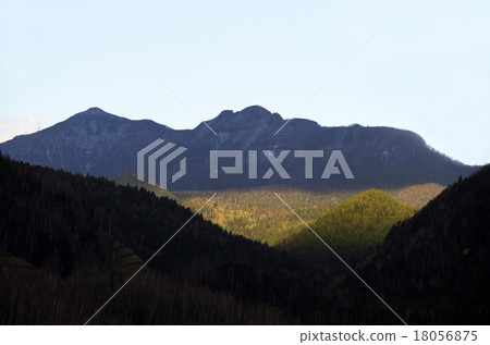 北海道風景 18056875