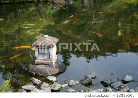 Himeji Castle Park 18059503