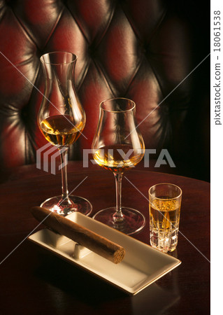 whisky whisky 18061538