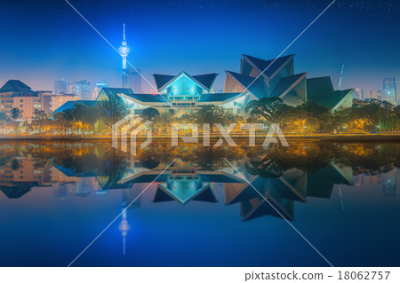 Kuala Lumpur night Scenery, The Palace of Culture 18062757