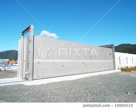 潮汐銀行安裝了一個閘門 18064519