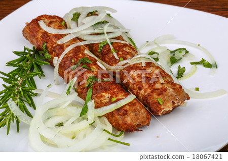 Kebab with onion rings Kebab with onion rings 18067421