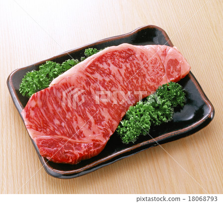 牛沙朗牛排（生肉） 18068793