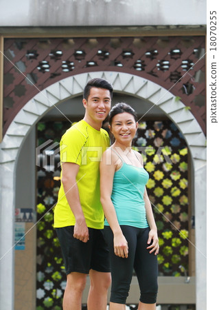 Man and women enjoying their outdoor activity Man and women enjoying their outdoor activity 18070255