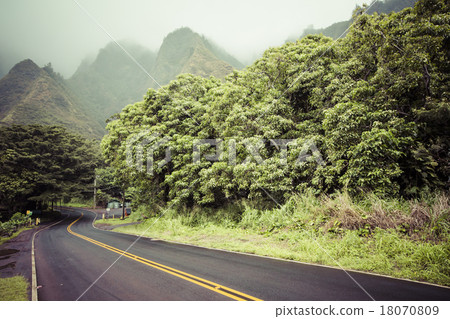 Iao Valley State Park on Maui Hawaii Iao Valley State Park on Maui Hawaii 18070809