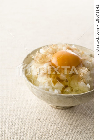 Breakfast with my favorite egg-cooked rice 18071141