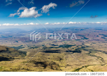 Track to Mount Roraima - Venezuela, South America 18071835