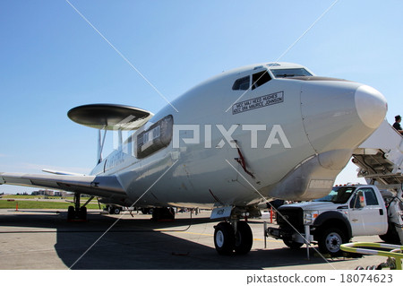 US military early warning machine E2 18074623