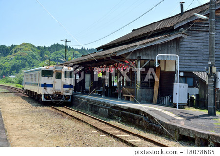 Otsumi Yokogawa station on the Hosatsu Line (Osumiyoko gaku Eki) 18078685