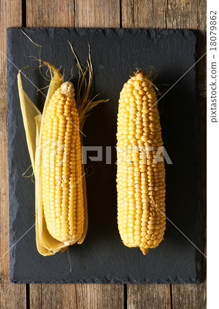 Corn over slate 18079862