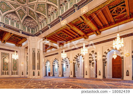 Sultan Qaboos大清真寺(阿曼,馬斯喀特) Sultan Qaboos大清真寺(阿曼,馬斯喀特) 18082439