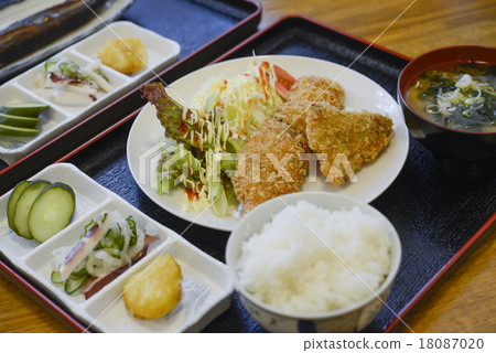 設置魚的膳食 18087020