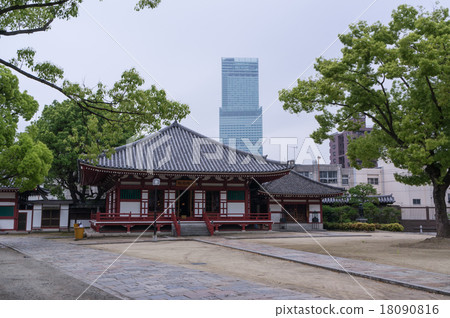 Shitennoji Temple and Apen no Harukasu 18090816