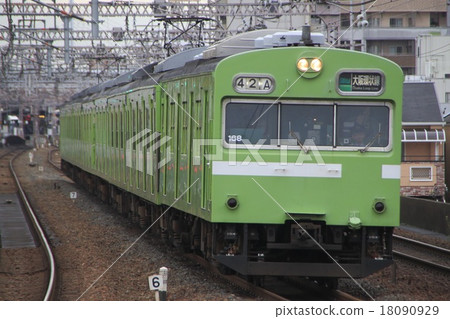 [JR-Q] Yamatoji Line 103 Series Train (8-car train: Osaka Loop Line direct train) 18090929