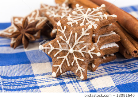Hand-made Christmas gingerbreads 18091646