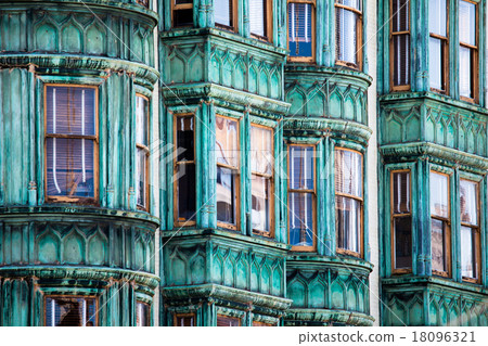 San Francisco Victorian houses 18096321
