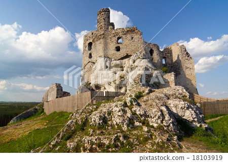 Ruins of medieval castle Mirow in Poland Ruins of medieval castle Mirow in Poland 18103919