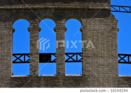 wall in plaza de toros 18104294