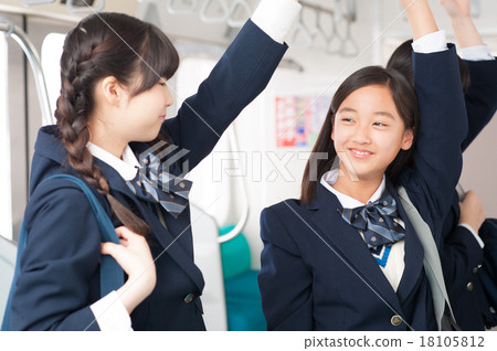 初中女生在火車談話 初中女生在火車談話 18105812