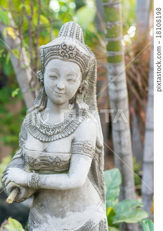 Girl statue of ancient Girl statue of ancient 18108198