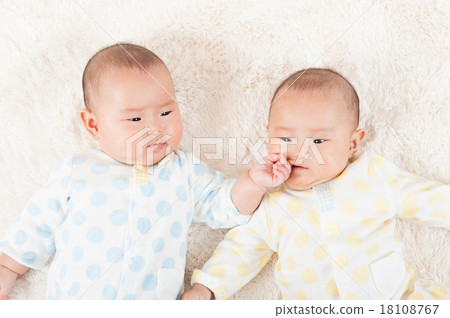 Cranny雙胞胎寶寶 18108767