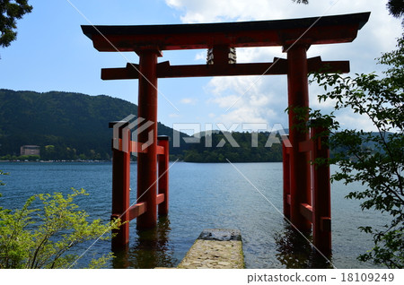 箱根神社鳥居 箱根神社鳥居 18109249