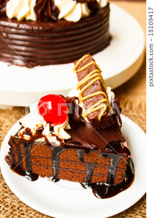 Chocolate cake. 18109417