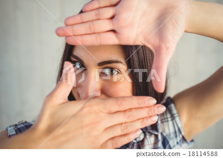 Pretty hipster framing with hands 18114588