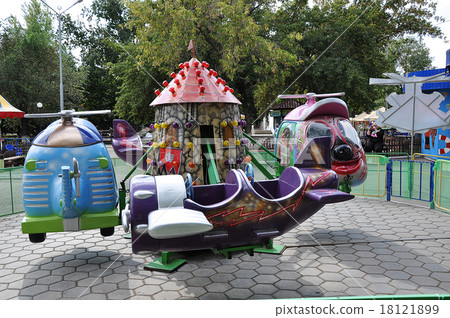Children's carousel fragments 18121899
