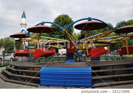 Children's carousel fragments 18121900