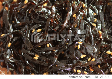 Sweet and delicious glossy kelp tsukudani - a great accompaniment for rice Sweet and delicious glossy kelp tsukudani - a great accompaniment for rice 18121992