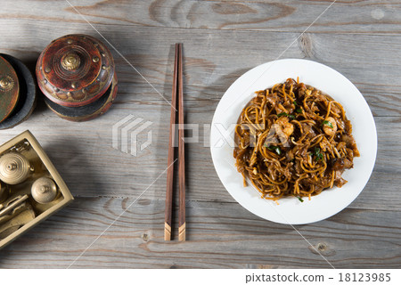 Fried Penang Char Kuey Teow Fried Penang Char Kuey Teow 18123985