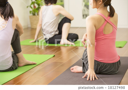 Yoga lessons 18127498
