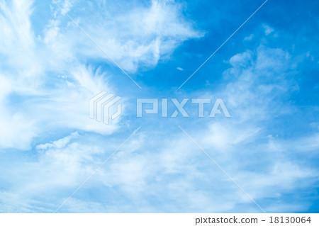 積云云彩藍天卷云云彩白色雲彩條紋覆蓋秋天天空背景材料雲彩藍天綜合背景 18130064