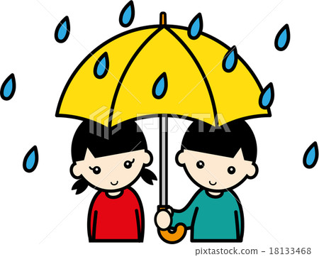 孩子們在雨中共用一把傘 18133468