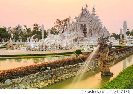 wat rong-khun temple chiangrai thailand wat rong-khun temple chiangrai thailand 18147376