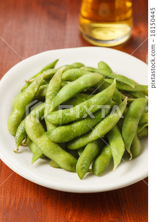 Beer and Edamame Beer and Edamame 18150445