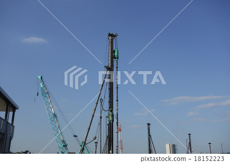 施工現場打樁機 施工現場打樁機 18152223