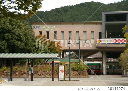 JR Shinagashiguchi Station 18152974