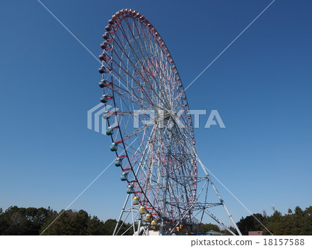 Ferris wheel of Kasai Rinkai Park and blue sky Ferris wheel of Kasai Rinkai Park and blue sky 18157588