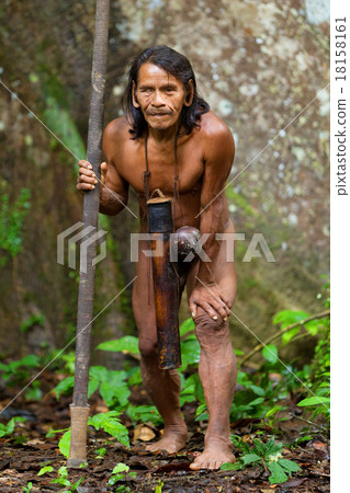 Huaorani Indigenous Hunter In Amazon Basin Huaorani Indigenous Hunter In Amazon Basin 18158161
