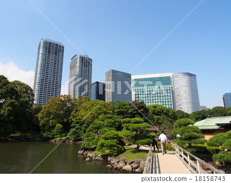 Tokyo Hamarikyu Imperial Garden 18158743